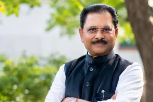 चुनाव लड़ने से क्यों पीछे हटे धीरज साहू, राजनीतिक गलियारों में चर्चा तेज