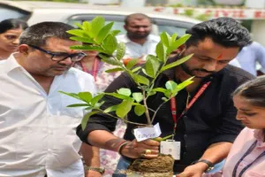 Giridih News: सुभाष इंस्टीट्यूट ऑफ टेक्नोलॉजी में विश्व पर्यावरण दिवस पर भव्य वृक्षारोपण
