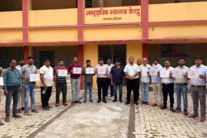 Koderma News: सामुदायिक स्वास्थ्य केंद्र में स्वैच्छिक रक्तदान शिविर का सफल आयोजन