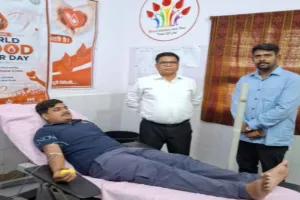 Sahebganj News: विश्व रक्तदाता दिवस पर उमा अमृता फाउंडेशन ने लगाया रक्तदान शिविर