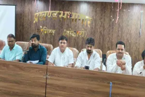 Bokaro News: बीडीओ महादेव महतो ने वोटर लिस्ट सुधार के लिए दिए विधिक निर्देश