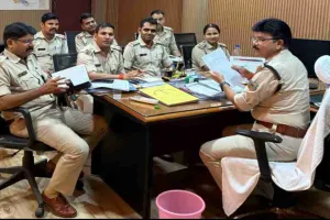 Hazaribagh News: एसडीपीओ राधा प्रेम किशोर ने की क्राइम मीटिंग, अपराध नियंत्रण को लेकर दिए निर्देश