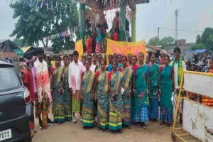 पाकुड़िया में सिद्धू-कानू जयंती पर उमड़ा जनसैलाब, हजारों लोगों ने देखा भव्य दंगल