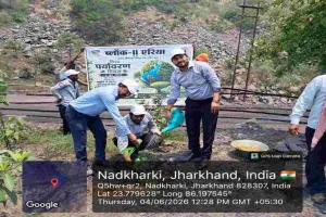 पर्यावरण सप्ताह के चौथे दिन बीसीसीएल ब्लॉक-2 क्षेत्र में हुआ वृक्षारोपण, पर्यावरण संरक्षण का लिया संकल्प