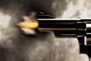 नोएडा में पड़ोसी विवाद बना खूनी संघर्ष, गोली लगने से व्यक्ति की मौत