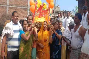 Giridih News: हृदय गति रुकने से समाजसेवी ज्योति लाल गिरी का निधन, चार बेटियों ने अर्थी को दिया कंधा