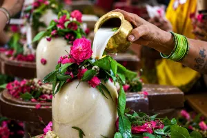 Sawan 2026: कब से शुरू होगा भगवान शिव का प्रिय महीना? जानें चारों सावन सोमवार की तारीखें