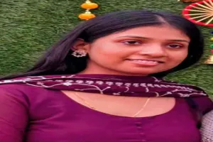 Koderma News: नीट परीक्षा रद्द होने के बाद अवसाद में आई छात्रा, इकलौती बेटी ने फंदे से लटककर दी जान