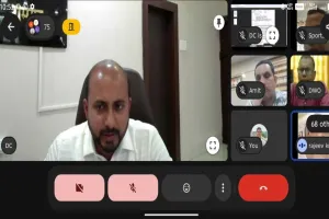 Ramgarh News: उपायुक्त ऋतुराज ने की मीटा पोर्टल पर प्राप्त जन शिकायतों की समीक्षा