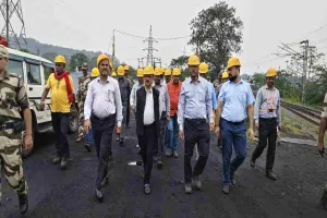 Dhanbad News: सीएमडी मनोज अग्रवाल ने बरोरा क्षेत्र का किया निरीक्षण, उत्पादन व डिस्पैच पर दिया जोर