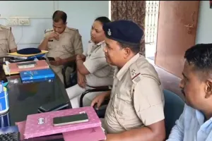 अपराध नियंत्रण को लेकर मासिक समीक्षा बैठक, लंबित मामलों के त्वरित निष्पादन के निर्देश