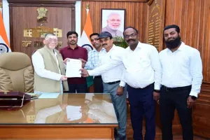 Koderma News: जेजे कॉलेज को दूसरे विश्वविद्यालय में भेजने का विरोध, राज्यपाल को सौंपा ज्ञापन​
