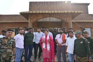 Giridih News: ईको पार्क में बढ़ती असामाजिक गतिविधियों पर विधायक मंजू कुमारी गंभीर, किया निरीक्षण