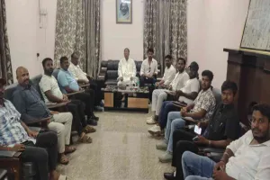 Hazaribagh News: पिछड़ा वर्ग आयोग के अध्यक्ष से मिले छात्र प्रतिनिधि, आरक्षण और छात्रवृत्ति पर चर्चा