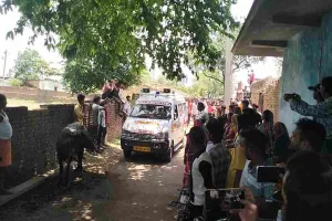कलयुगी पिता का खौफनाक कदम: तुरुकडीहा में धारदार हथियार से अपनी ही तीन मासूम बेटियों की निर्मम हत्या