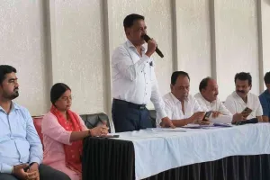 झामुमो ने मतदाता विशेष गहन पुनरीक्षण को लेकर कार्यकर्ताओं संग की अहम बैठक