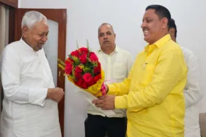 धनबाद जदयू जिलाध्यक्ष पिंटू कुमार सिंह ने नीतीश कुमार से की शिष्टाचार मुलाकात