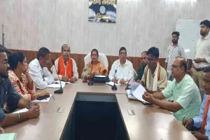 Dhanbad News: बलियापुर पंचायत समिति की बैठक में गूंजा सरकारी अस्पताल की बदहाली का मुद्दा