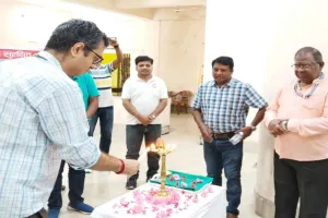 Koderma News: डीवीसी केटीपीएस अस्पताल में स्वास्थ्य विभाग के सहयोग से लगा मेगा टीकाकरण शिविर