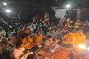 Koderma News: श्री हनुमान संकीर्तन मंडल का 45वां ऐतिहासिक स्थापना दिवस समारोह आयोजित