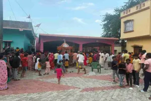Pakur News: वैदिक मंत्रोचार और शंखनाद के बीच रथ पर विराजमान हुए महाप्रभु भगवान जगन्नाथ