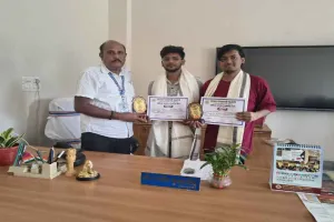 संताल हूल वस्तुनिष्ठ प्रतियोगिता में कृष्णा बने टॉपर, दीपक और रॉकी ने भी मारी बाजी