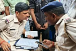 दारू के नशे में बाप बना जल्लाद, बेटे के सिर पर कुल्हाड़ी से वार, इलाज के दौरान मौत