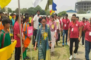 Hazaribagh News: सुब्रतो फुटबॉल प्रतियोगिता में अंडर-17 और अंडर-15 के रोमांचक सेमीफाइनल मुकाबले संपन्न