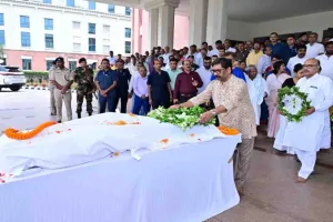 पूर्व मंत्री मन्नान मल्लिक के निधन पर मुख्यमंत्री हेमन्त सोरेन ने जताया गहरा दुःख