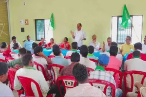 Pakur News: पहाड़पुर झामुमो कार्यालय में विशेष मतदाता पुनरीक्षण (SIR) अभियान की समीक्षा बैठक आयोजित