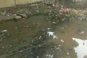 Sahebganj News: बोरियो की निर्माणाधीन जिरूल-करमाटांड़ सड़क बदहाल, कीचड़ से ग्रामीणों की आवाजाही ठप