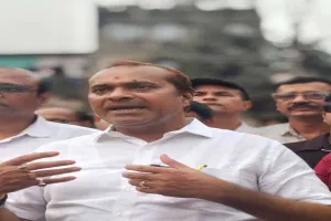 रिषड़ा नगरपालिका में सियासी हलचल, चेयरमैन विजय सागर मिश्रा ने दिया इस्तीफा
