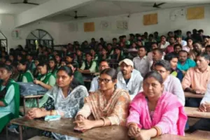 राजमहल में डीईओ दुर्गानंद झा को भावभीनी विदाई, बोले- शिक्षक से बड़ा कोई पद नहीं