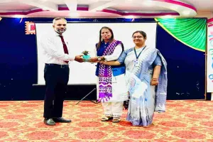 Koderma News: मॉडर्न पब्लिक स्कूल में बाल अधिकार और सुरक्षा पर जागरूकता कार्यक्रम