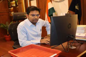 Dumka News: राजकीय श्रावणी मेला 2026, उपायुक्त अभिजीत सिन्हा ने तैयारियों को लेकर की विभागवार समीक्षा