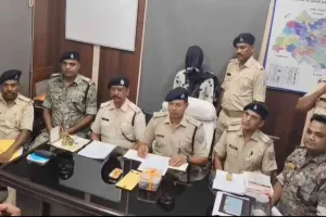 देवघर में ब्राउन शुगर तस्करी का खुलासा, 5.01 ग्राम नशीला पदार्थ, 85,150 रुपये नकद और इलेक्ट्रॉनिक तौल मशीन बरामद, तस्कर गिरफ्तार