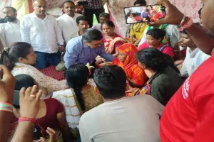 डीसी के हस्तक्षेप के बाद बीएसएल के मृत कर्मचारी सुभाष मोदी के परिजनों का अनशन समाप्त, बनी सहमति