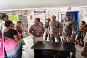 Hazaribagh News: उपायुक्त हेमंत सती ने कंडसार के बिरहोर टोला का किया संवेदनशीलता के साथ निरीक्षण