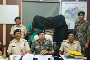 Deoghar News: नगर थाना पुलिस ने किया लूटकांड का सफल उद्भेदन, तीन शातिर आरोपी गिरफ्तार