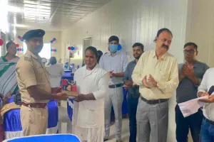 Pakur News: सीएचसी में विश्व जनसंख्या दिवस पर कार्यक्रम, बीडीओ सोमनाथ बनर्जी ने किया उद्घाटन