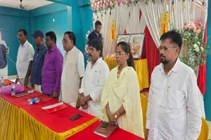 Giridih News: सावन मेले से पहले झारखंड धाम में बिजली व्यवस्था चरमराई, लो-वोल्टेज से लोग परेशान