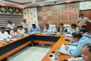 विधानसभा अनागत प्रश्न समिति के अध्यक्ष सुरेश पासवान का भव्य स्वागत, परिसदन में समीक्षा बैठक
