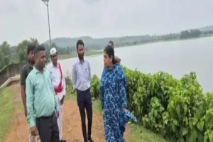 Pakur News: उपायुक्त मेघा भारद्वाज ने भौरी कोचा मंदिर और दुर्गापुर डैम का किया निरीक्षण