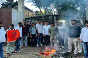 Ranchi News: जेपीएससी और जेएसएससी भर्ती घोटालों के विरोध में एबीवीपी का उग्र प्रदर्शन