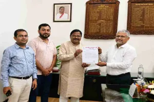 पाकुड़ के रेल यात्रियों को मिल सकती है बड़ी राहत, नई मेमू ट्रेन और काजीरंगा एक्सप्रेस ठहराव पर रेलवे का सकारात्मक संकेत