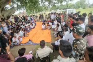 Pakur News: हिरणपुर के लखनपुर-रामपुर में तनाव, पुलिस की त्वरित कार्रवाई से स्थिति नियंत्रित
