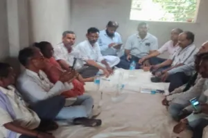 Koderma News: चांद अख्तर के आवास पर सांगठनिक मजबूती और सदस्यता नवीनीकरण को लेकर बनी रणनीति