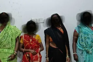 Dumka News: महिला को बंधक बनाकर मारपीट करने के मामले में छह आरोपी गिरफ्तार, भेजे गए जेल