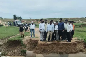 Giridih News: डीसी रामनिवास यादव के निर्देश पर गांडेय में क्षतिग्रस्त पुलिया का हुआ निरीक्षण