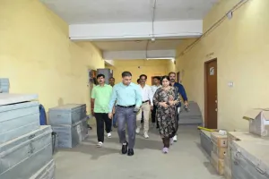 देवघर निर्वाचन वेयर हाउस का उपायुक्त ने किया निरीक्षण, सुरक्षा व्यवस्था पर दिए सख्त निर्देश